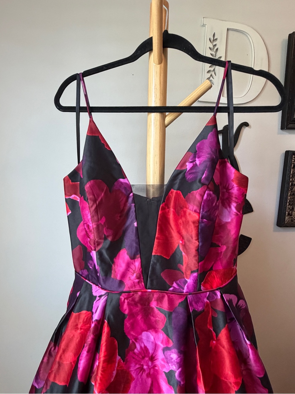Betsy & Adam Floral Gown Size 12 Black Pink Plunging V Neck Full Skirt Dress - Picture 3 of 10
